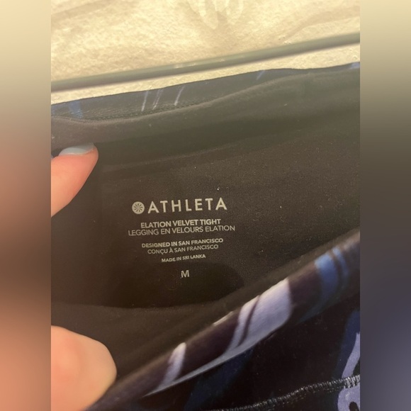 Athleta Elation Velvet Tight Exhilirate Size Medium Patterned NWOT - Picture 3 of 4